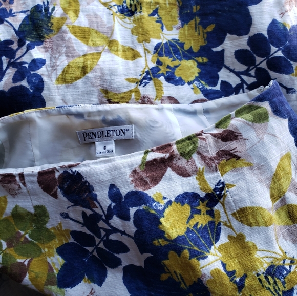 Pendleton Floral Skirt - Picture 7 of 9